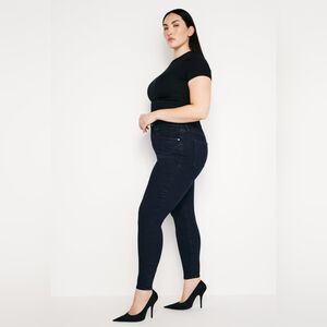 Good American-ALWAYS FITS GOOD LEGS SKINNY JEANS size 6-12